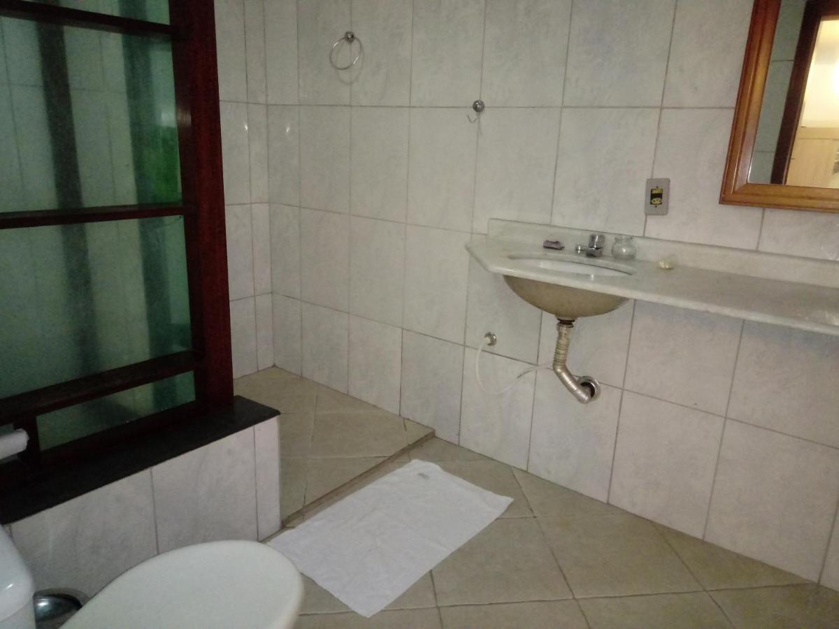 Homestay Lindas A Uma Quadra Da E Centro Ubatuba
