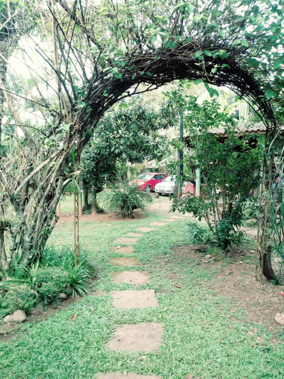 Lindas A Uma Quadra Da E Centro Homestay Ubatuba