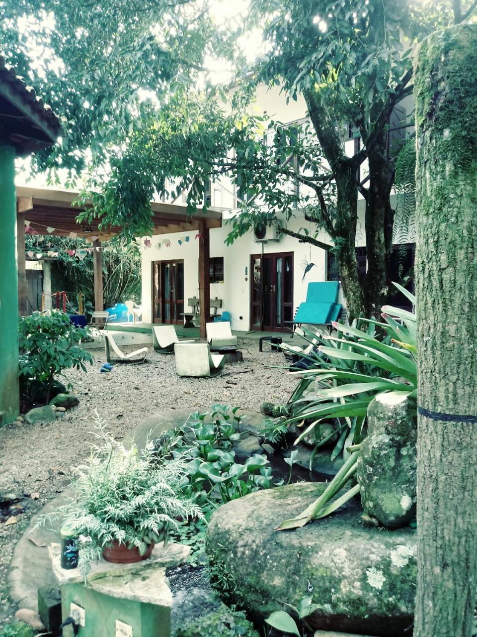 Lindas A Uma Quadra Da E Centro